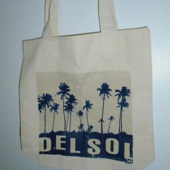 Del Sol Beachfront Avenue Color-Changing Tote Bag - Picture 3 of 4
